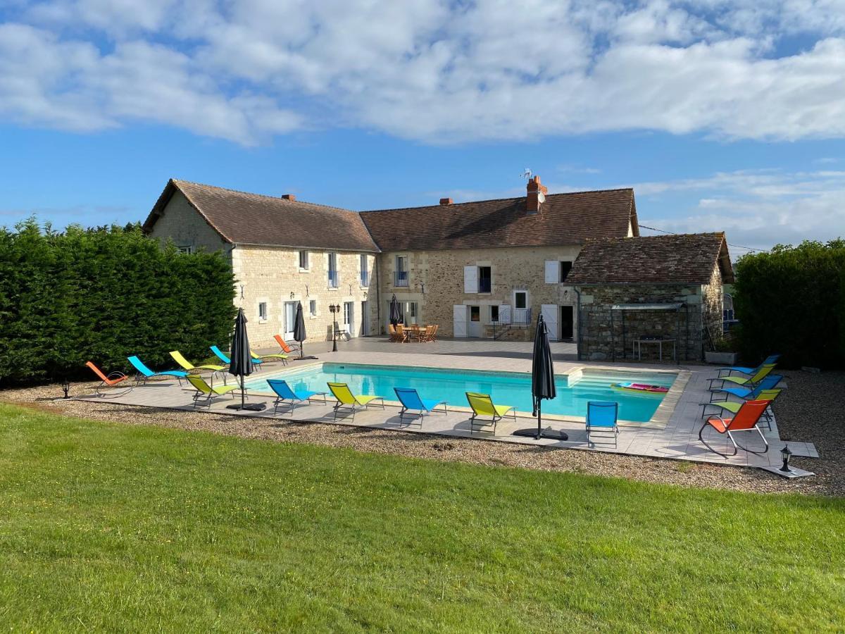 Kourline Villalunoterie Futuroscope Piscine Spa Oyre Bagian luar foto